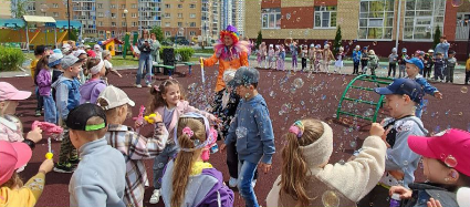 День мыльных пузырей День мыльных пузырей.